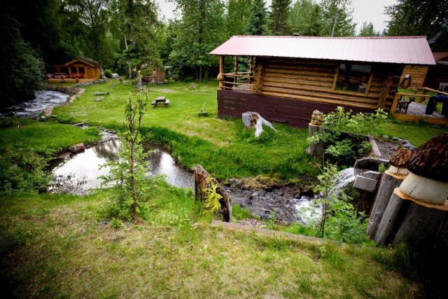 Cottage 4 by the creek.